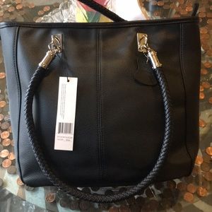 Hand bag